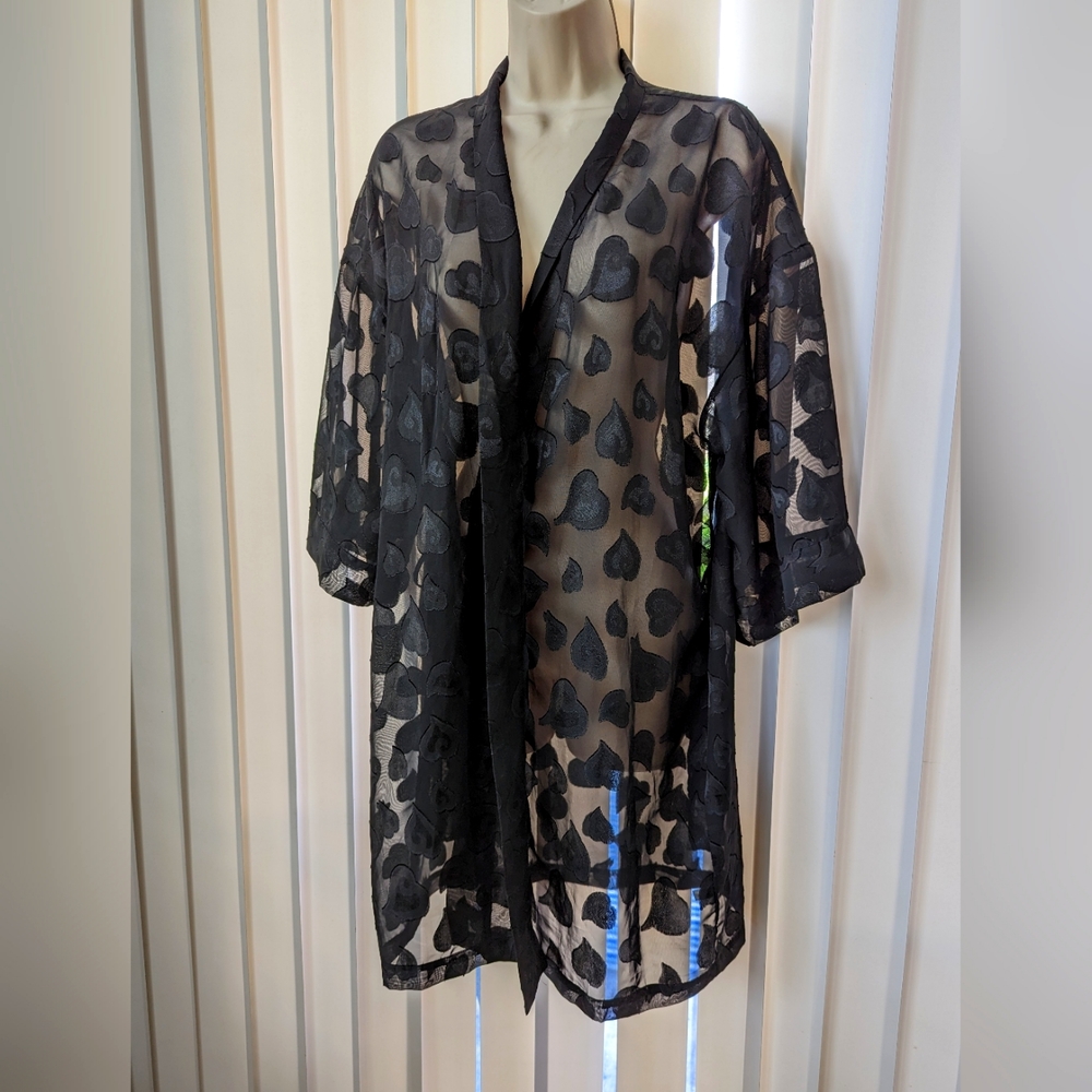 VICTORIA'S SECRET SHEER HEART ROBE  M